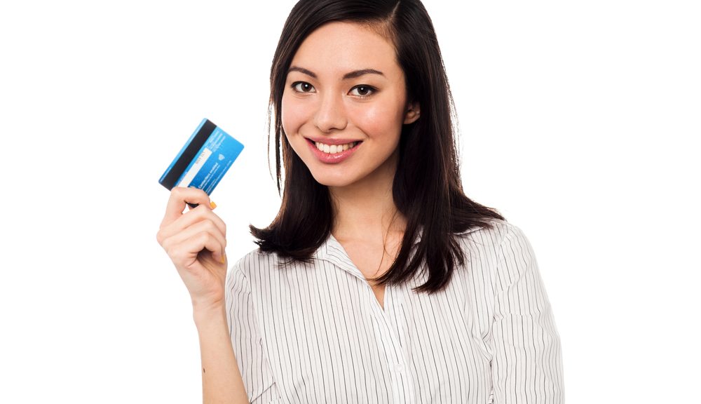 what-to-look-for-in-your-first-credit-card-vcard-blog