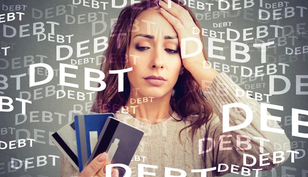 five-means-stay-out-of-credit-card-debt-vcard-blog